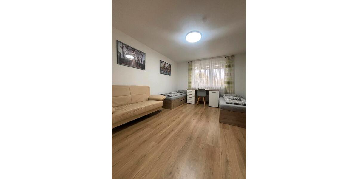 Etagenwohnung Rottweil - 2 Zimmer, 58 m&sup2;, 1.200&euro; | Angebot:26687955