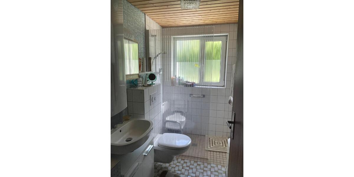 Doppelhaushälfte Plattling - 6 Zimmer, 110 m&sup2;, 230.000&euro; | Angebot:26889199