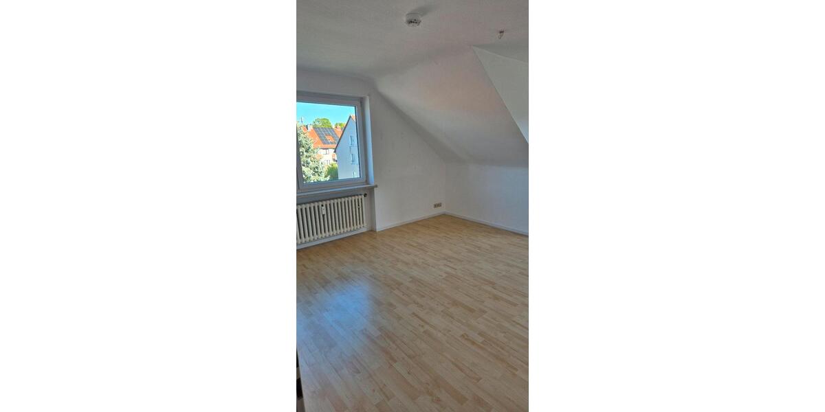 Dachgeschoßwohnung Göttingen Oststadt - 3 Zimmer, 65 m&sup2;, 930&euro; | Angebot:26386027