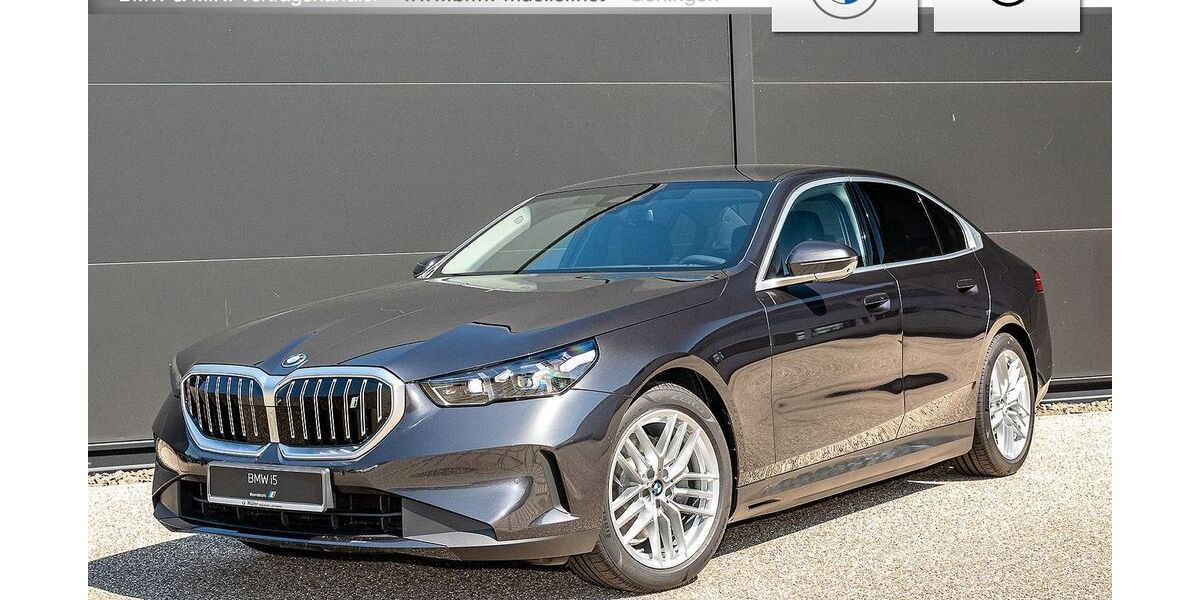 BMW i5 5.000 km 62.240 &euro; Gerlingen 70839