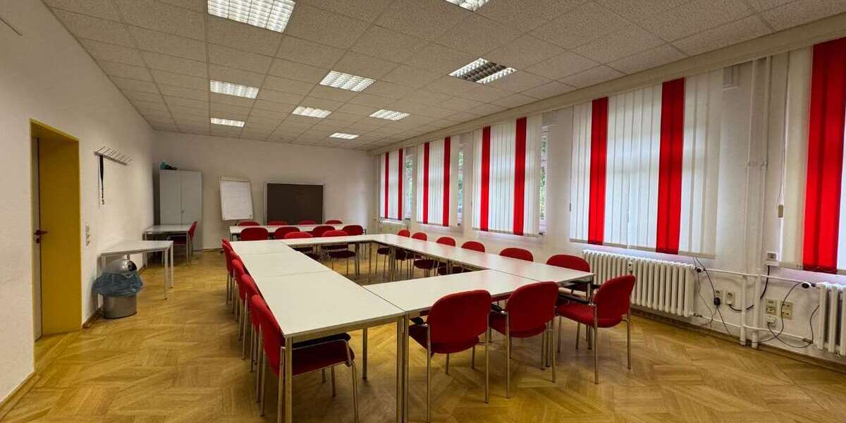 Gewerbeobjekt Zwickau Zwickau-Nord - 253&euro; | Angebot:26012760