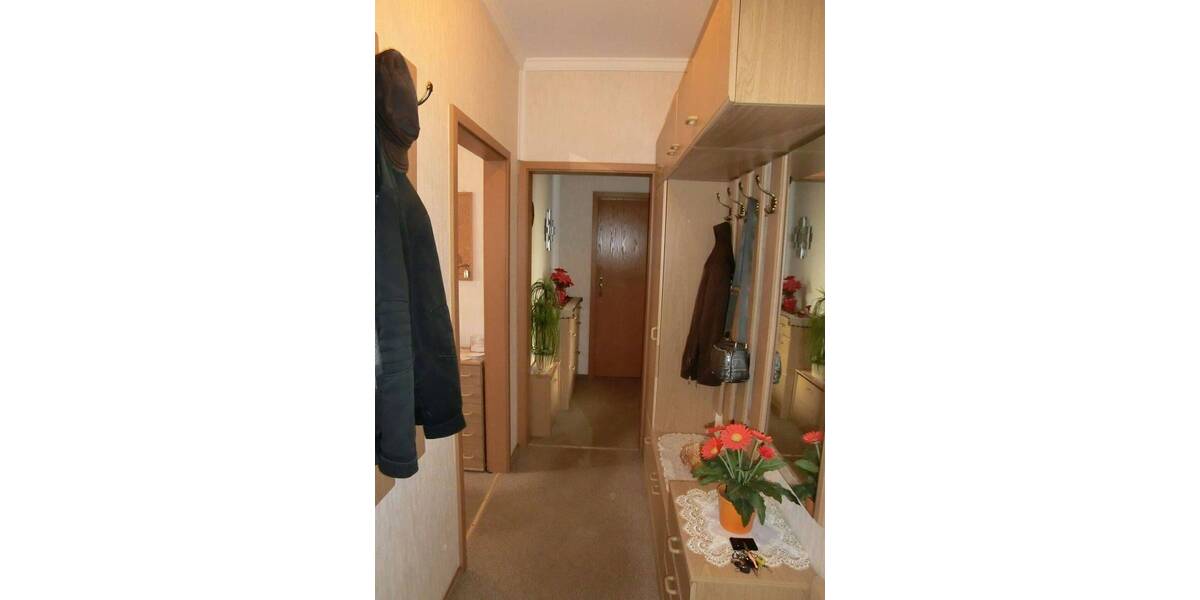 Etagenwohnung Hoyerswerda - 3 Zimmer, 77 m&sup2;, 79.000&euro; | Angebot:25986169