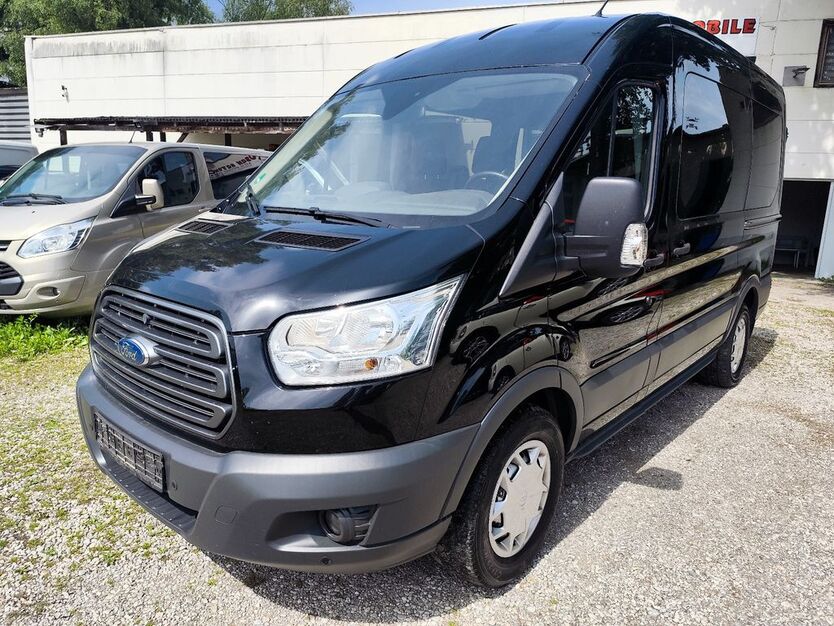Ford Transit 182.000 km 15.900 € Freilassing 83395
