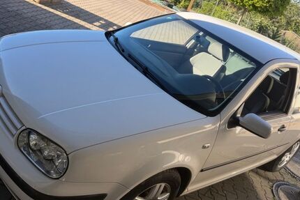 VW Golf 160.888 km 1.800 &euro; Herbrechtingen 89542