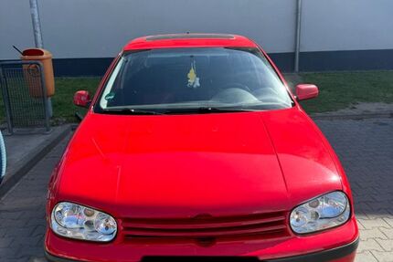 VW Golf 205.700 km 1.000 &euro; Rüsselsheim 65428