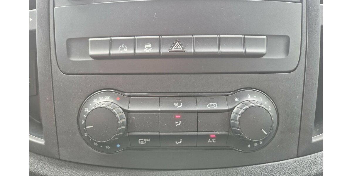 Mercedes-Benz Vito 116 CDI Mixto lang Automatik, AHK, Klima, Rüc 105.535 km 21.890 &euro; Rodgau 63110