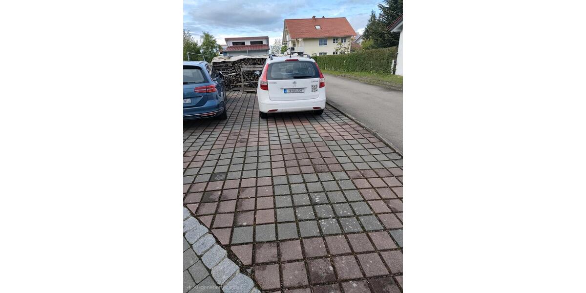 Dachgeschoßwohnung Aichstetten - 4 Zimmer, 84 m&sup2;, 1.150&euro; | Angebot:26664922