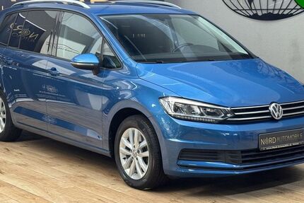 VW Touran 75.000 km 20.990 &euro; Rastede/ Wahnbek 26180