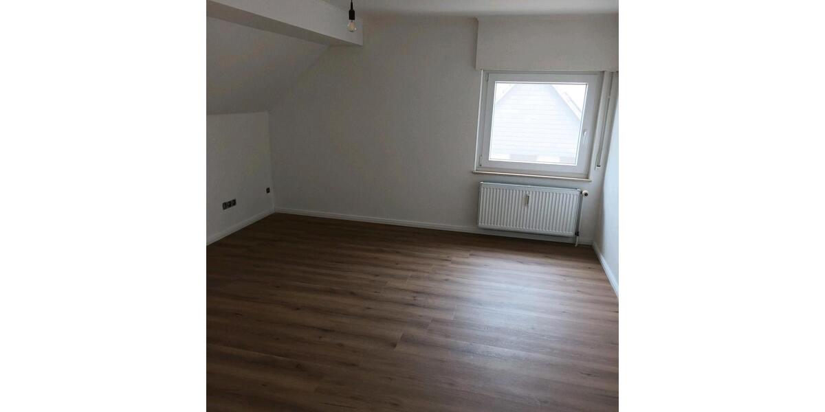 65 qm Wohnung im DG 3 zimmer