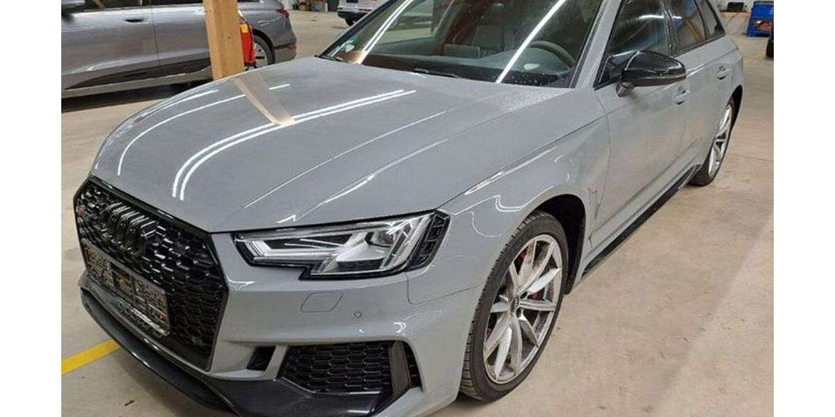 Audi RS4 56.861 km 49.990 &euro; Sangerhausen 06526