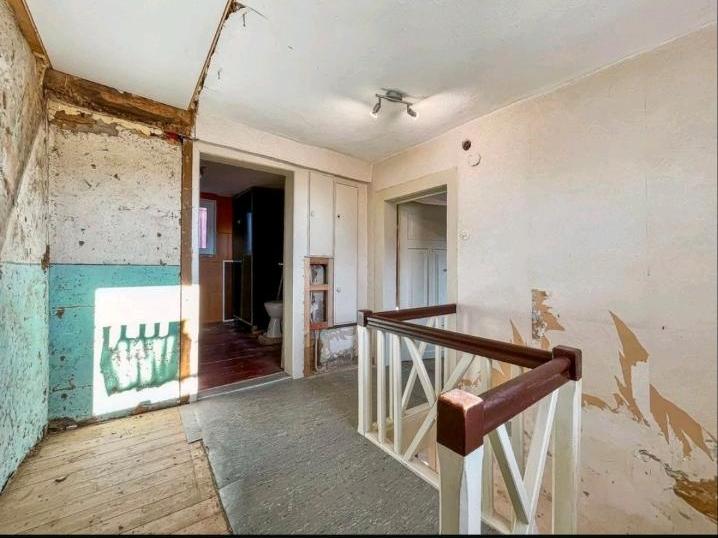 Einfamilienhaus Alsfeld - 5 Zimmer, 100 m&sup2;, 60.000&euro; | Angebot:27133644
