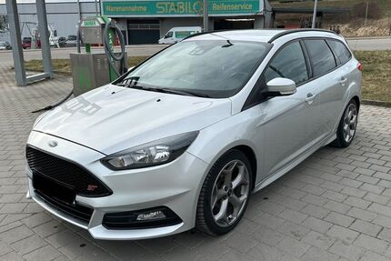 Ford Focus 196.000 km 11.500 &euro; Hohenstein 72531