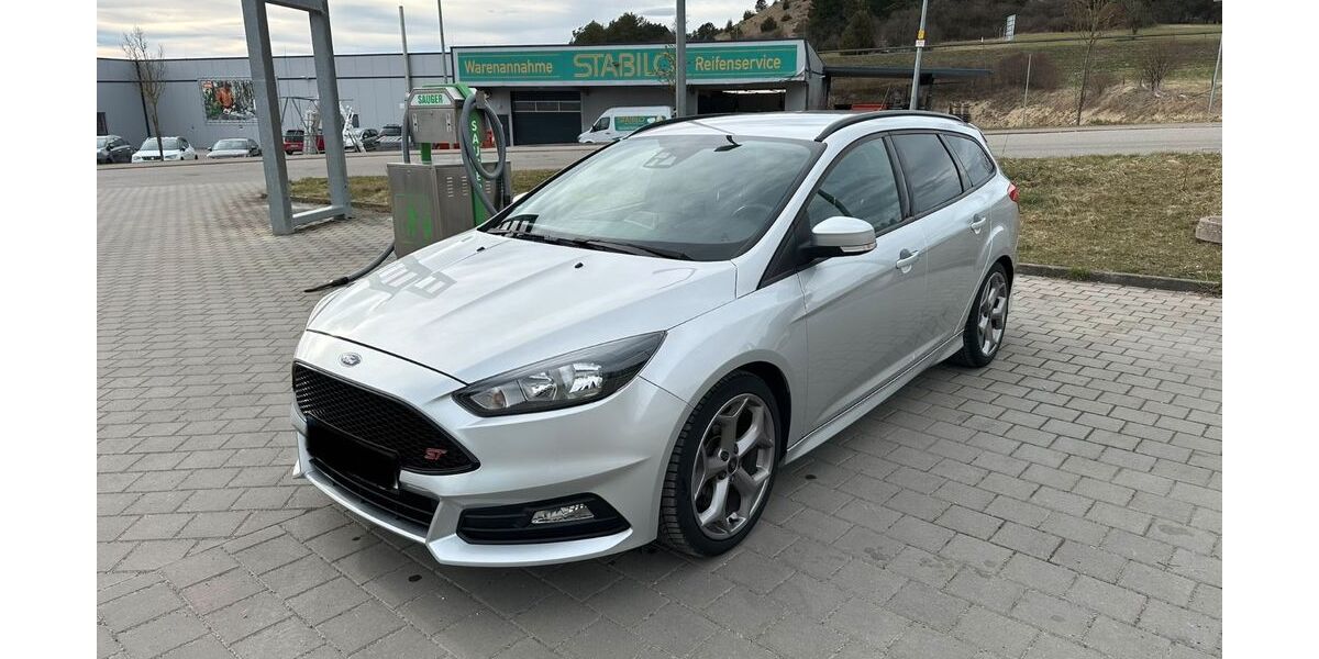 Ford Focus 196.000 km 11.500 &euro; Hohenstein 72531