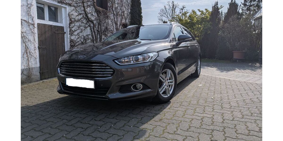 Ford Mondeo 83.000 km 9.750 &euro; Schloß Holte-Stukenbrock 33758