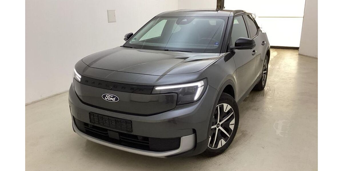 Ford Explorer 7.381 km 38.780 &euro; Sangerhausen 06526