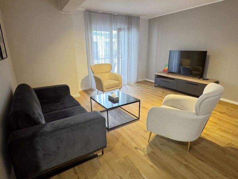 Düsseldorf-Hafen: Leben bei Wasser und Boot! Provisionsfrei für Käufer! Moderne 3-Zimmer-Wohnung! 3 zimmer