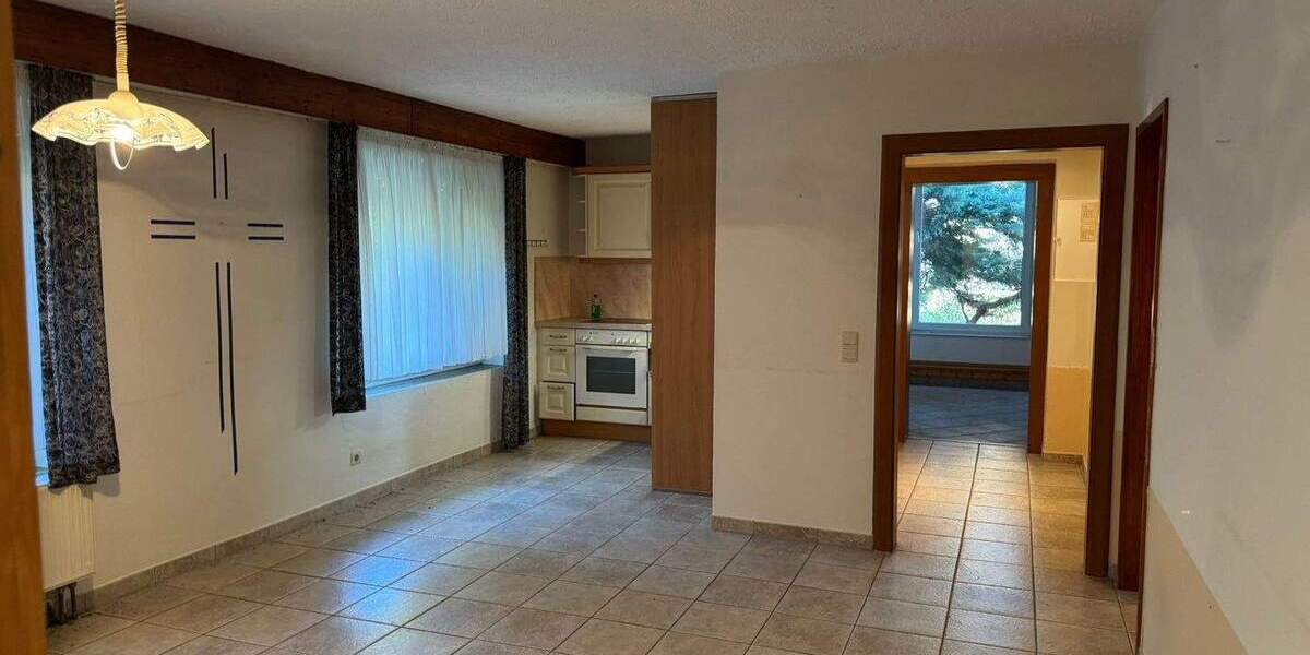 Einfamilienhaus Ostrau - 7 Zimmer, 248 m&sup2;, 380.000&euro; | Angebot:25768268
