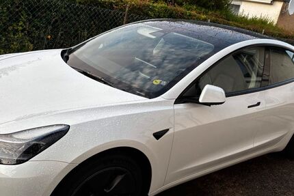 Tesla Model 3 48.712 km 26.000 &euro; Wolfsburg 38442