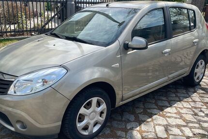 Dacia Sandero 54.800 km 1.600 &euro; Berlin 12307
