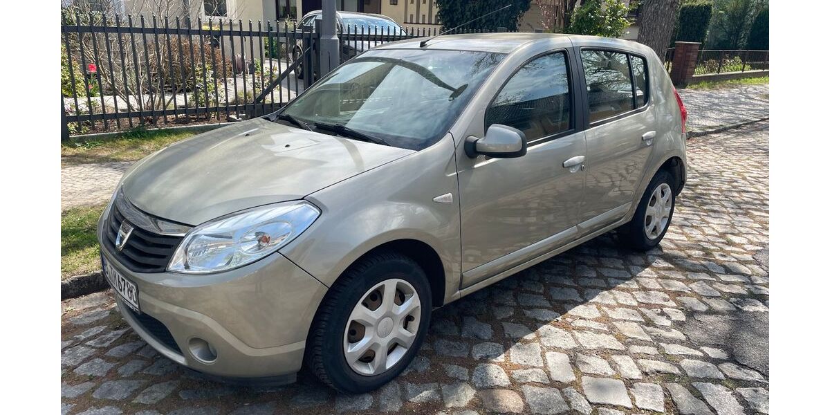 Dacia Sandero 54.800 km 1.600 &euro; Berlin 12307