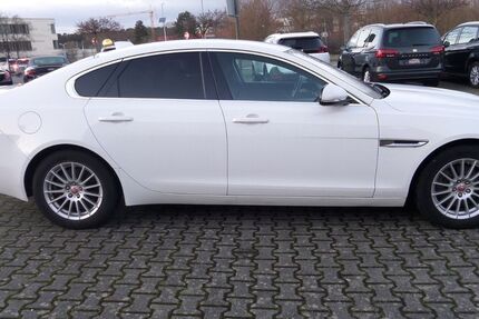Jaguar XF 62.700 km 21.600 &euro; Erlenbach a. Main 63906