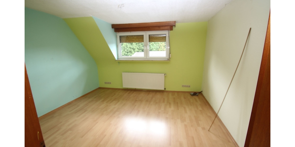 Stilvoll wohnen auf zwei Etagen – Maisonette-Wohnung mit 6 Zimmern, 2 Balkonen und Wintergarten in Hürth-Gleuel! 6 zimmer