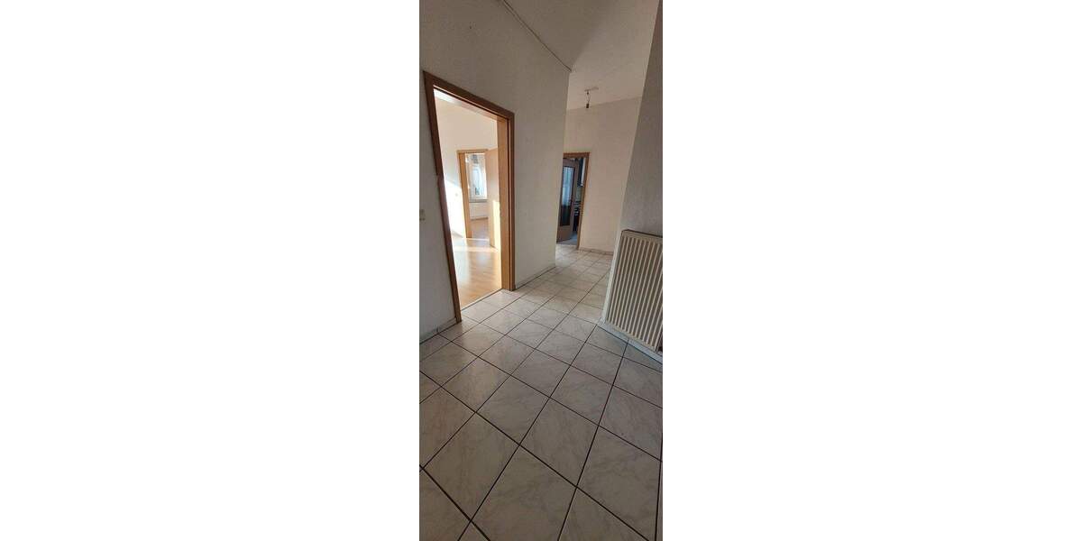 Etagenwohnung Stuttgart Zuffenhausen - 3 Zimmer, 84 m&sup2;, 1.290&euro; | Angebot:25051700