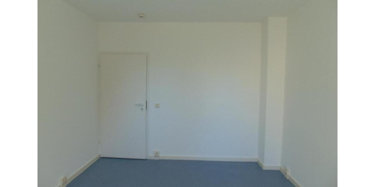 Etagenwohnung Sassnitz - 3 Zimmer, 64 m&sup2;, 385&euro; | Angebot:26351006