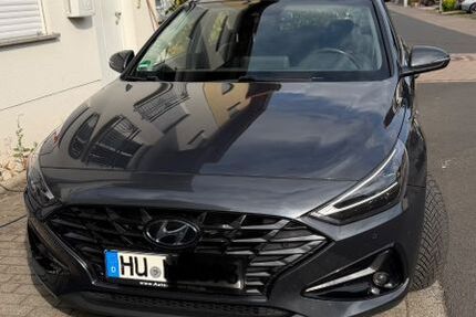 Hyundai i30 97.000 km 18.500 &euro; Bad Orb 63619