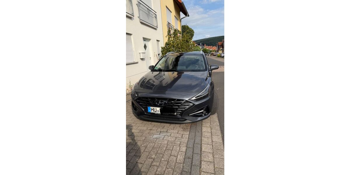 Hyundai i30 97.000 km 18.500 &euro; Bad Orb 63619