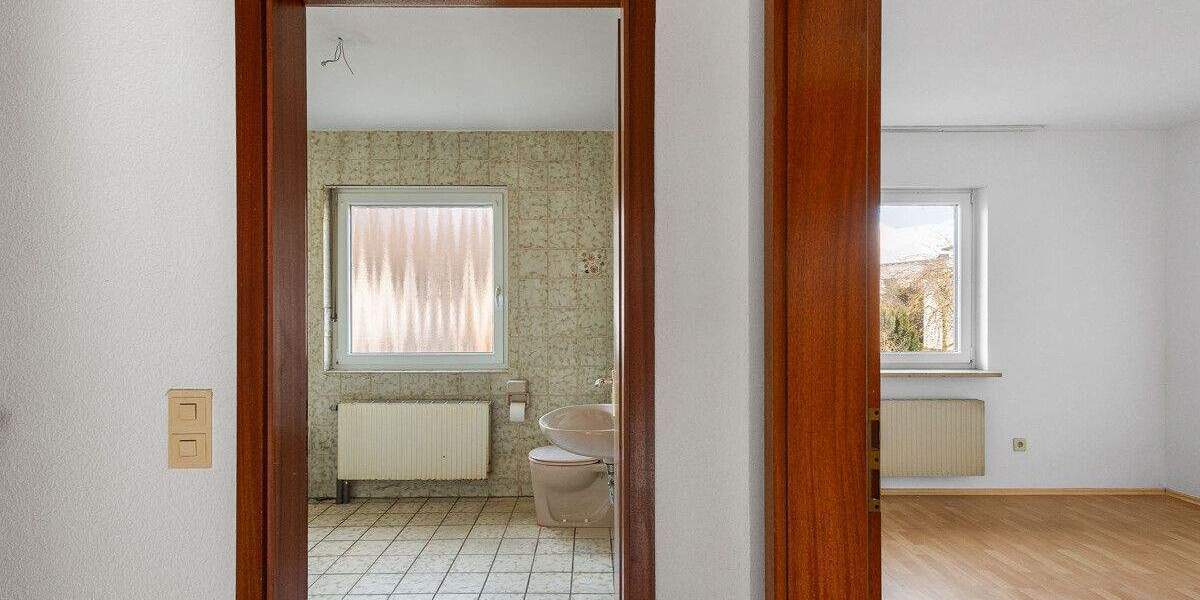 Reihenmittelhaus Regensburg Ostenviertel - 5 Zimmer, 136 m&sup2;, 499.000&euro; | Angebot:25702640