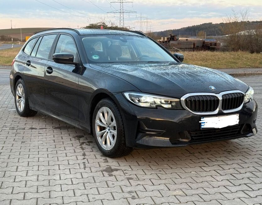 BMW 318 210.000 km 14.301 € Würzburg 97070