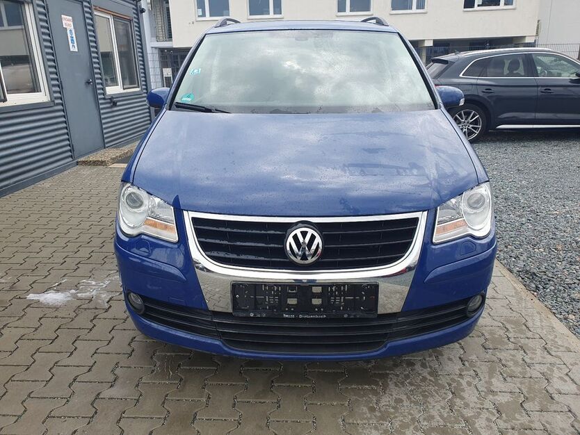 VW Touran 151.347 km 2.750 € Bickenbach 64404