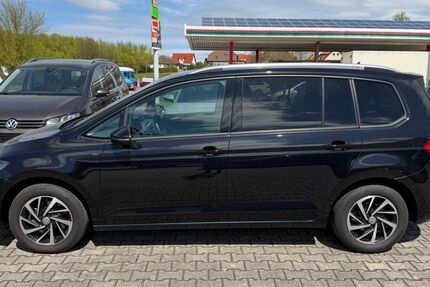 VW Touran 84.135 km 20.990 &euro; Göda 02633