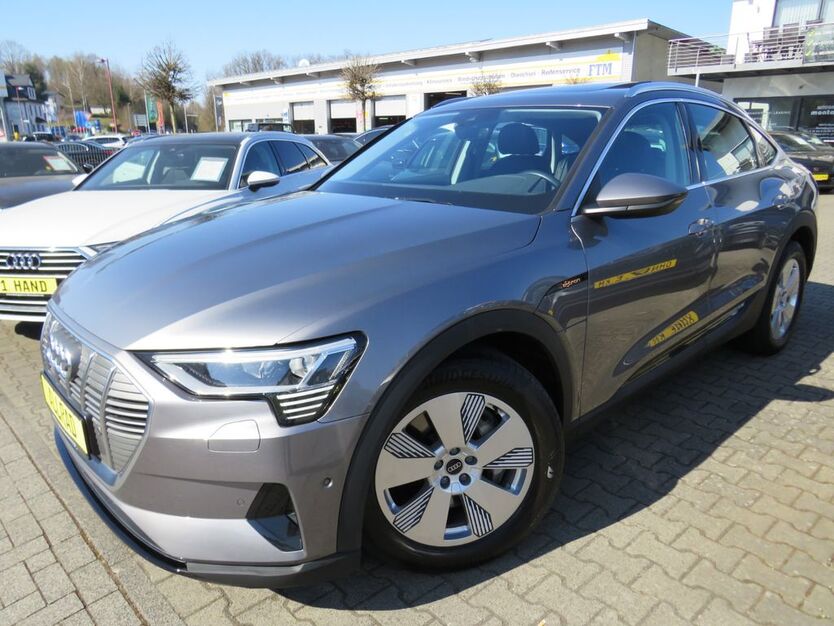 Audi e-tron 53.800 km 31.990 € Montabaur 56410
