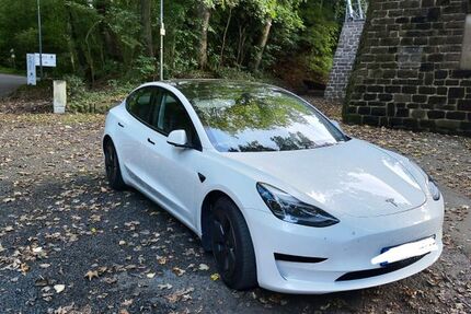 Tesla Model 3 108.000 km 22.999 &euro; Katlenburg-Lindau 37191