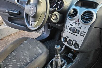 Opel Corsa 182.750 km 2.800 &euro; Wendlingen am neckar 73240