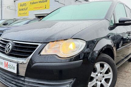 VW Touran 238.000 km 2.998 &euro; Berlin 13127