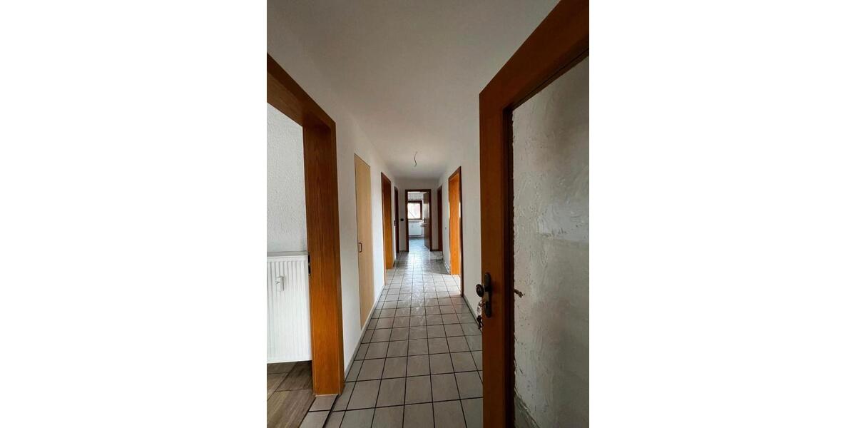Dachgeschoßwohnung Reutlingen Reutlingen-Betzingen - 3.5 Zimmer, 90 m&sup2;, 950&euro; | Angebot:26646756
