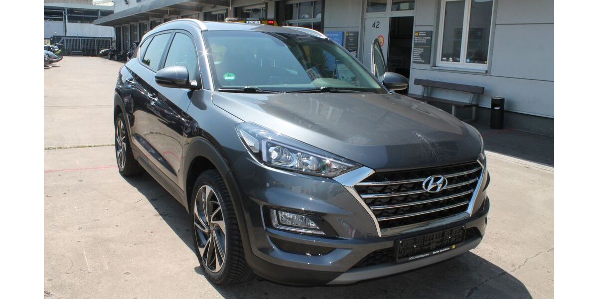 Hyundai TUCSON 53.945 km 15.900 &euro; Bonn 53227