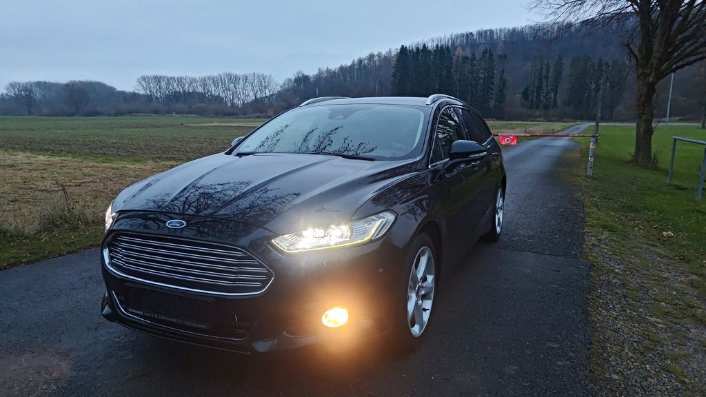 Ford Mondeo 122.648 km 11.490 &euro; Warburg 34414