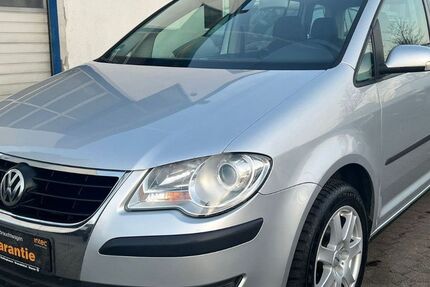 VW Touran 281.000 km 2.690 &euro; Hamburg 20537