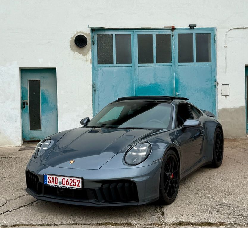 992