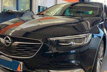 Opel Insignia 90.000 km 18.800 € Düsseldorf 40233