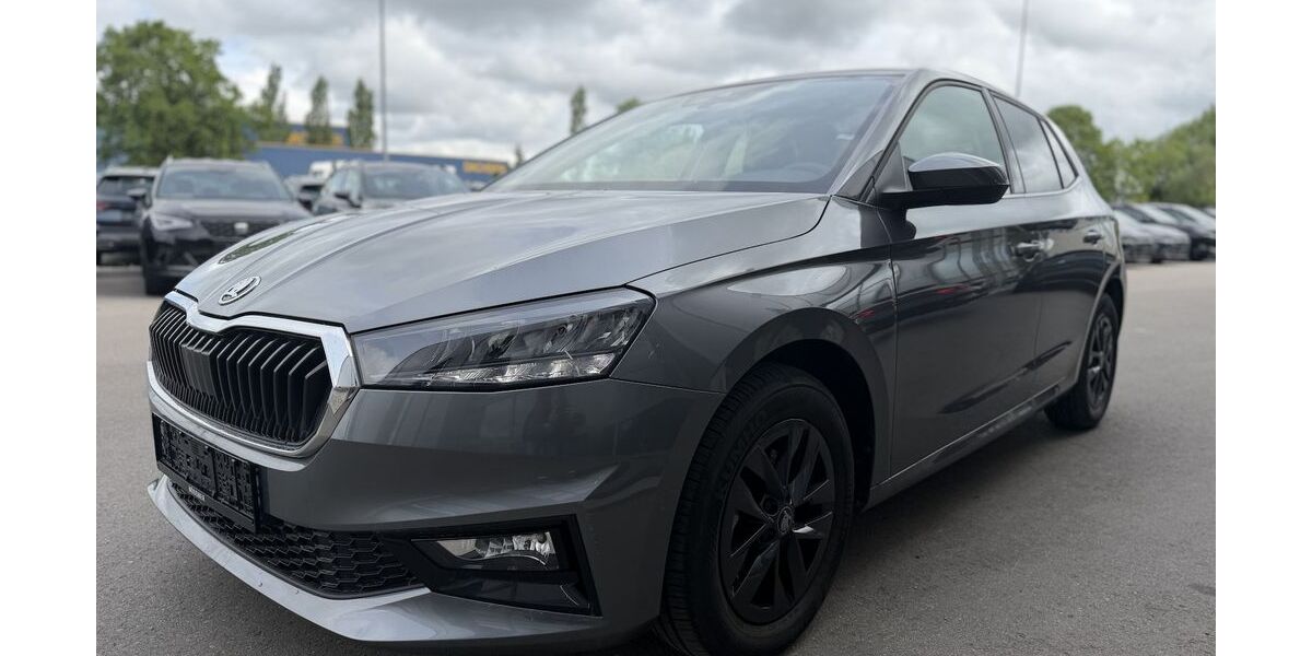 Skoda Fabia 19.962 km 17.990 &euro; Memmingen 87700