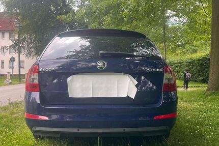 Skoda Octavia 181.500 km 4.400 &euro; Düsseldorf 40599
