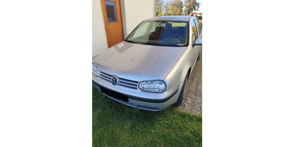 VW Golf 221.988 km 600 &euro; Polling 82398