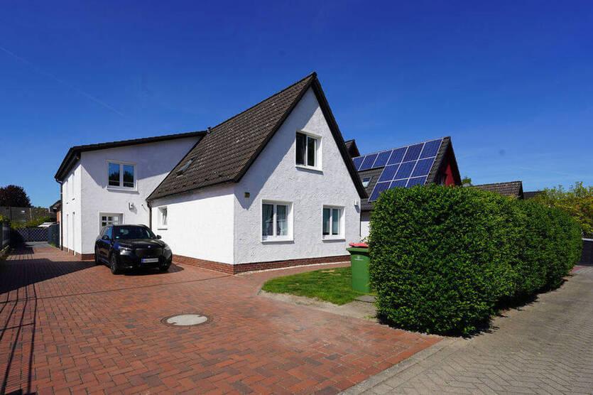 Großzügiges Mehrgenerationenhaus in ruhiger und gesuchter Lage