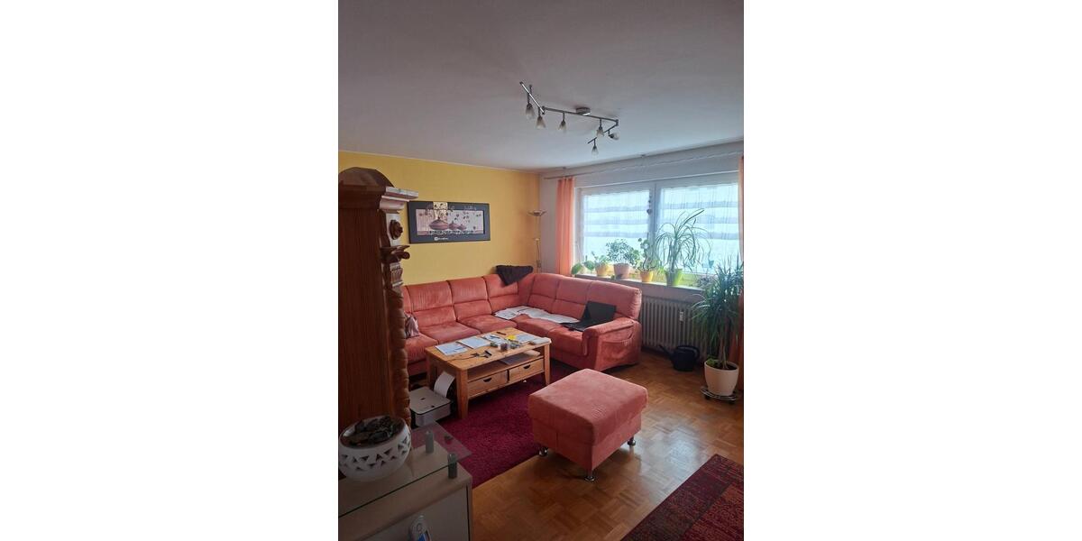 Etagenwohnung Roth - 3 Zimmer, 70 m&sup2;, 850&euro; | Angebot:26137398