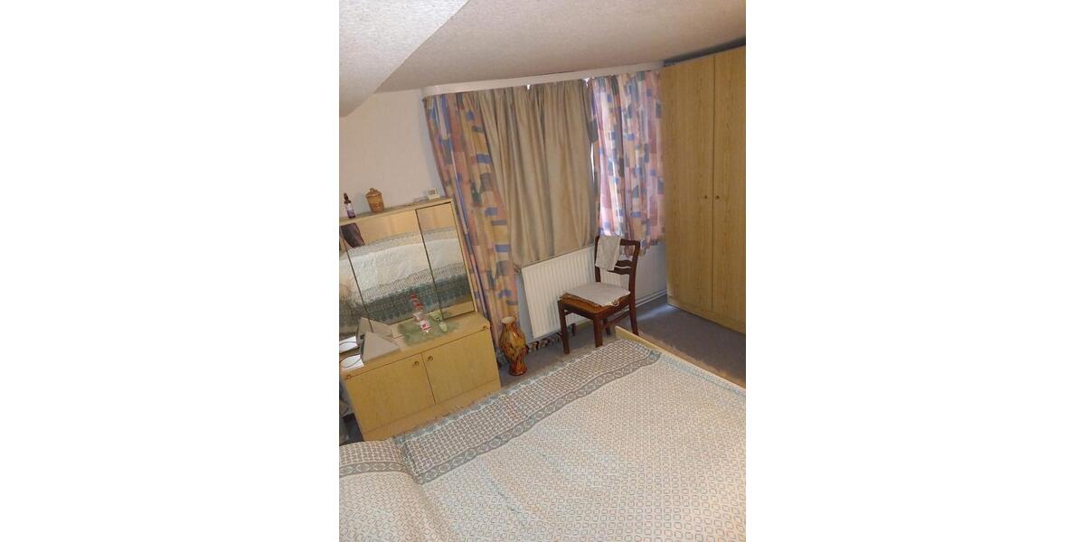 Einfamilienhaus Neuhaus am Rennweg - 4 Zimmer, 90 m&sup2;, 900&euro; | Angebot:24865025